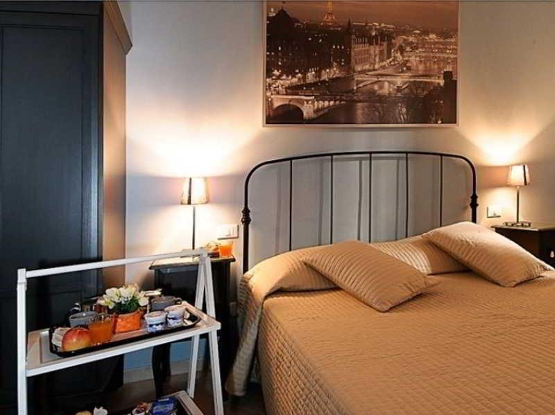 Jolie 3* Roma