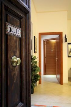 Jolie 3* Roma